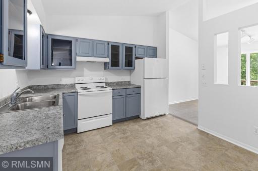 453 Hunter Hill Road, Hudson, WI 54016