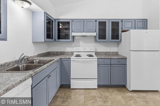 453 Hunter Hill Road, Hudson, WI 54016