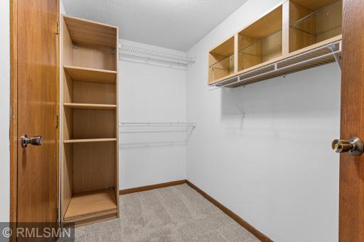 453 Hunter Hill Road, Hudson, WI 54016