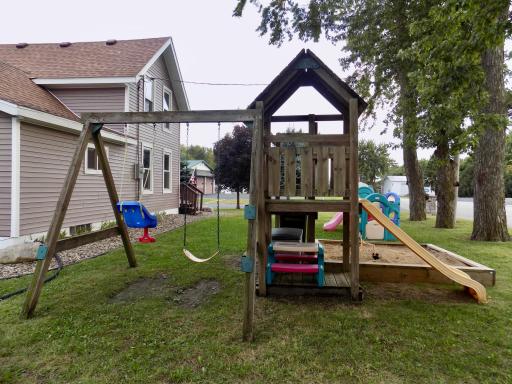 303 1st Avenue SE, Grand Meadow, MN 55936