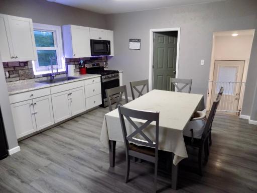 303 1st Avenue SE, Grand Meadow, MN 55936