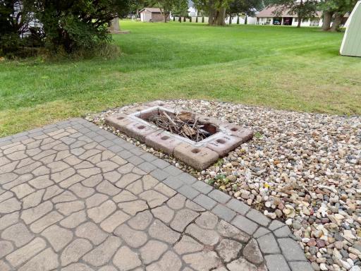 303 1st Avenue SE, Grand Meadow, MN 55936
