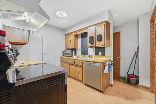 1321 Fireside Drive NE, Fridley, MN 55432