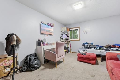 1321 Fireside Drive NE, Fridley, MN 55432