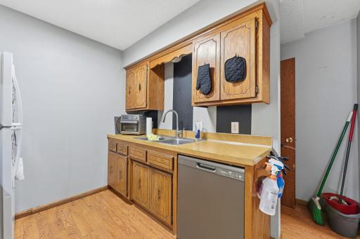 1321 Fireside Drive NE, Fridley, MN 55432