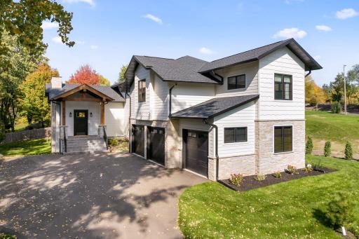 609 Callahan Place, Mendota Heights, MN 55118