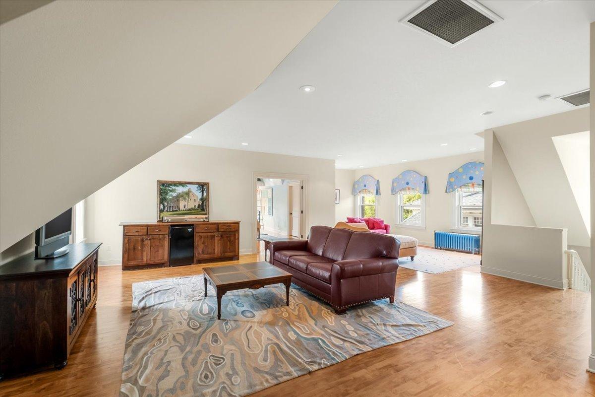 117-633 Fairmount Ave-0116.jpg