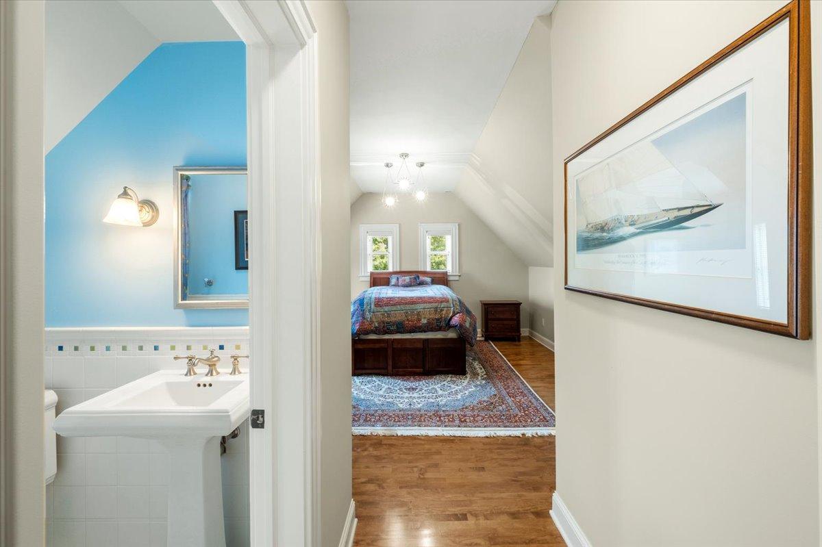 137-633 Fairmount Ave-0136.jpg