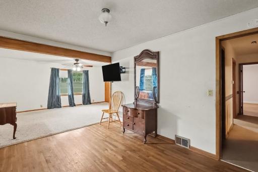 849 8th Avenue SW, Faribault, MN 55021