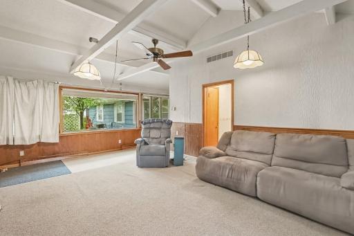 849 8th Avenue SW, Faribault, MN 55021