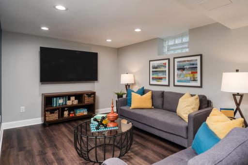2724 Utica Avenue S, Saint Louis Park, MN 55416