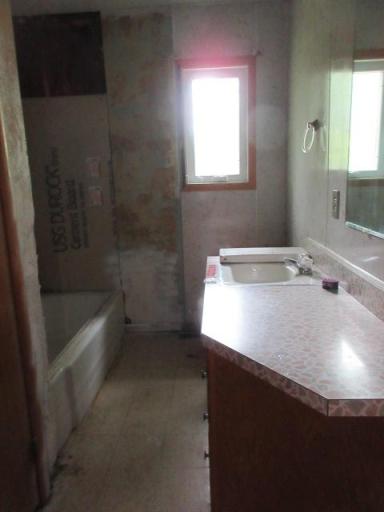 Main Floor Full Bathroom