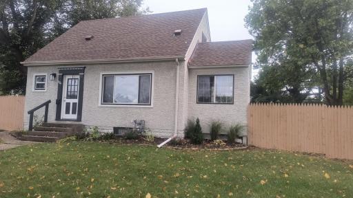 1824 Clear Avenue, Saint Paul, MN 55119