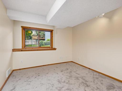 440 83rd Avenue NW, Coon Rapids, MN 55433