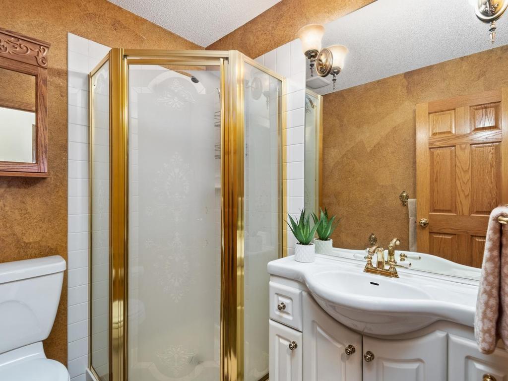 Main Level 3/4 Bath