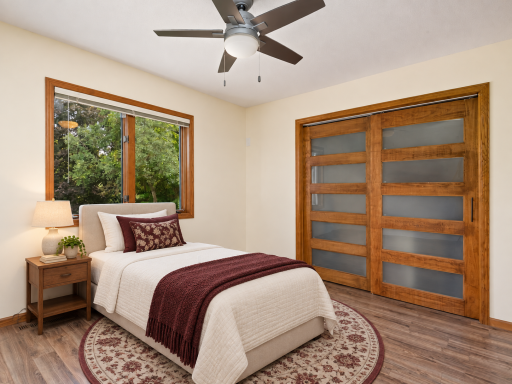This image has been virtually staged with digitally added furniture and dÃ©cor. Refer to the unstaged photos and an in-person showing for the propertyâs actual condition.