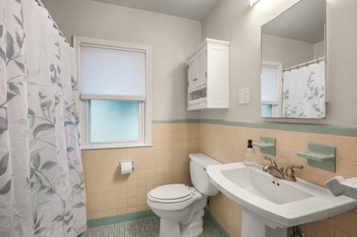 7209 Newton Avenue S, Richfield, MN 55423