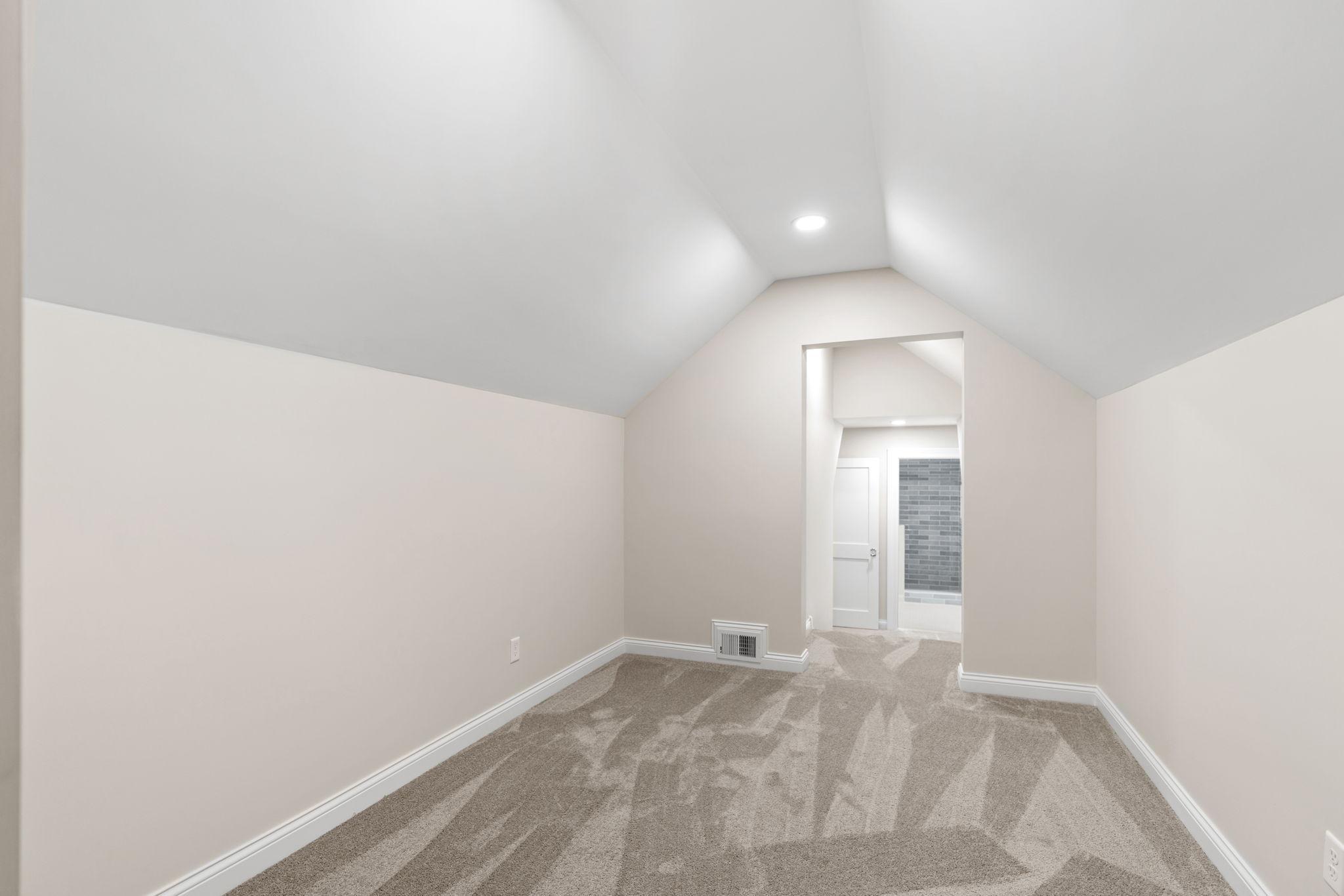 Transitional room to primary suite