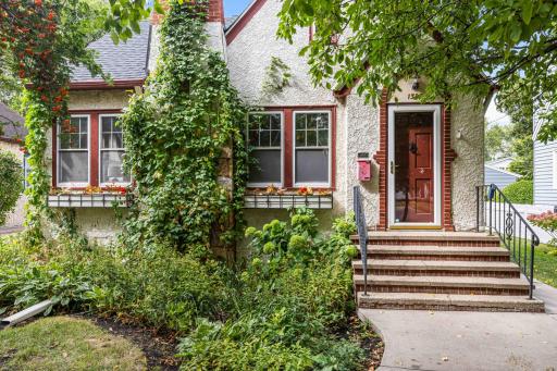 1322 3rd St N Fargo MLS-1.jpg