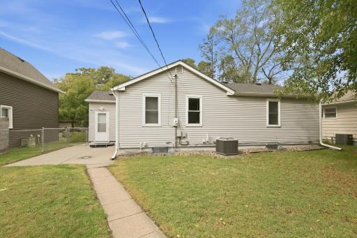 808 5th Avenue SE, Saint Cloud, MN 56304