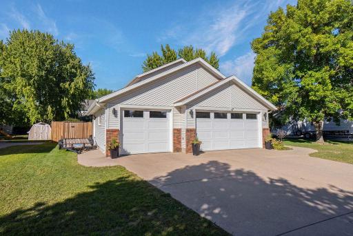3101 37 1/2 Avenue S, Fargo, ND 58104