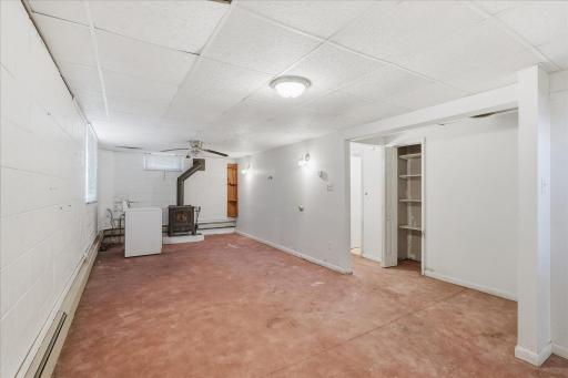 8739 3rd Street S, Iron, MN 55751
