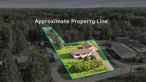 08-8739 3rd St S_approximate_property_line.jpg