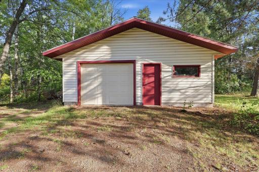 8739 3rd Street S, Iron, MN 55751