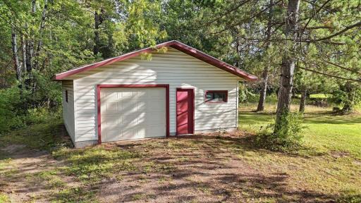 8739 3rd Street S, Iron, MN 55751