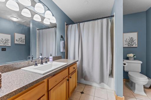 Upper level full bath