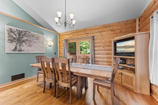 Spacious dining area for entertaining