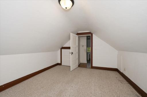 506 Sparkman Avenue, Duluth, MN 55803