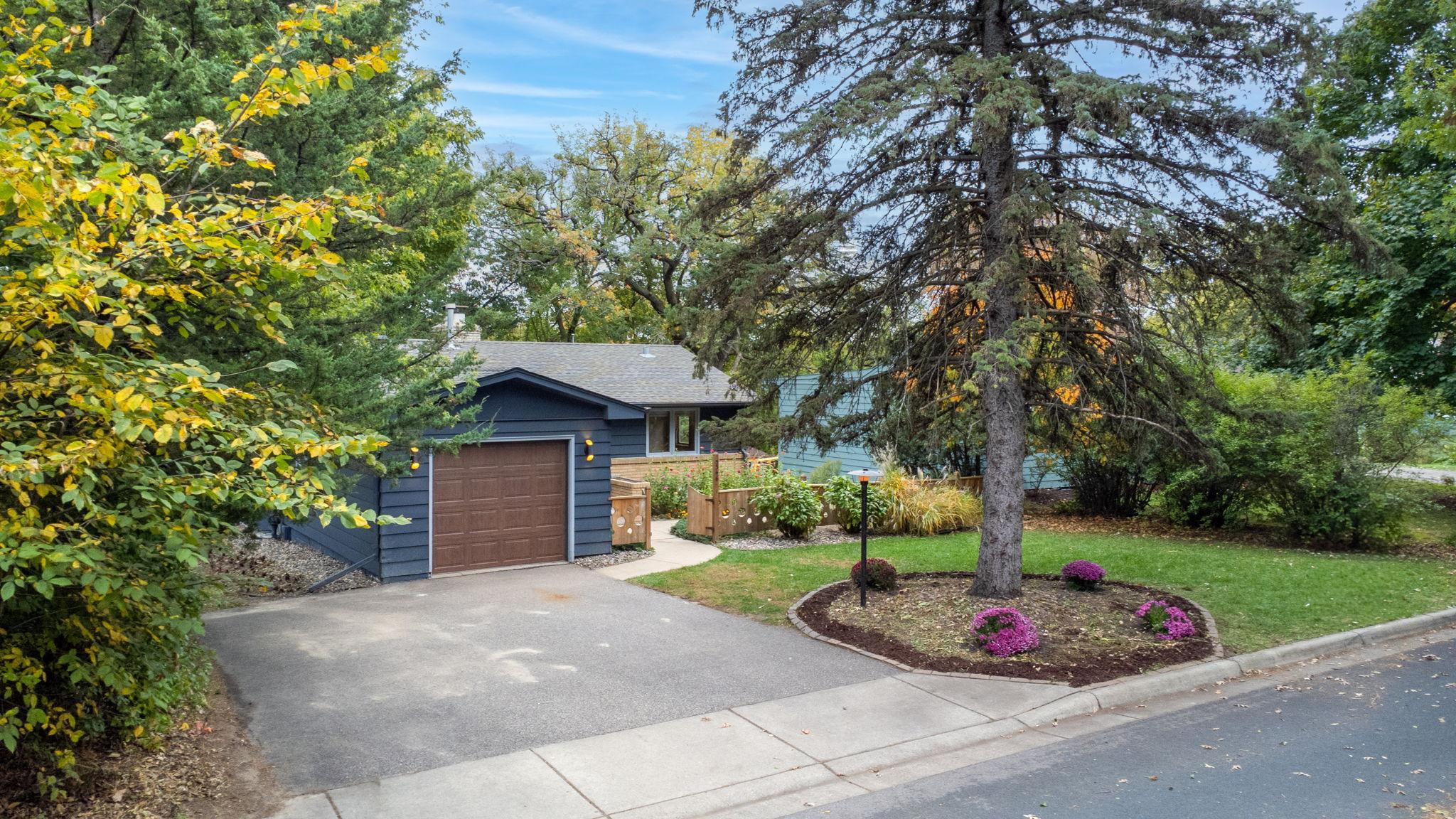 3346 Kyle Avenue N, Golden Valley, MN 55422