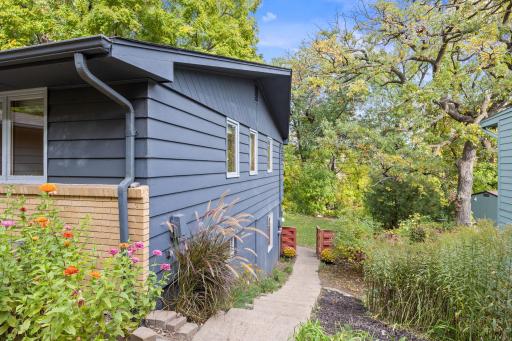 3346 Kyle Avenue N, Golden Valley, MN 55422