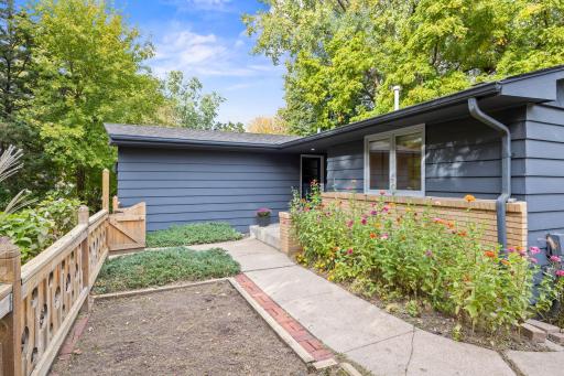 3346 Kyle Avenue N, Golden Valley, MN 55422