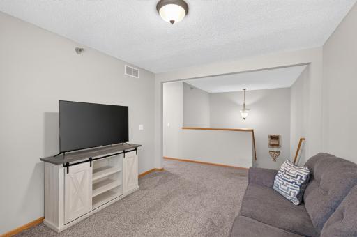 703 Maple Hills Drive, D, Maplewood, MN 55117