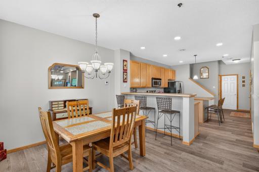 703 Maple Hills Drive, D, Maplewood, MN 55117