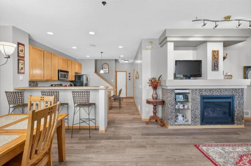 703 Maple Hills Drive, D, Maplewood, MN 55117