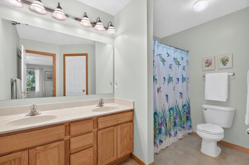 703 Maple Hills Drive, D, Maplewood, MN 55117