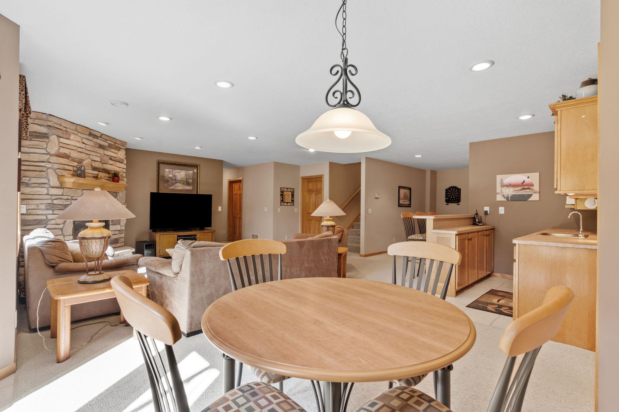60-web-or-mls-1006 105th St W-60.jpg