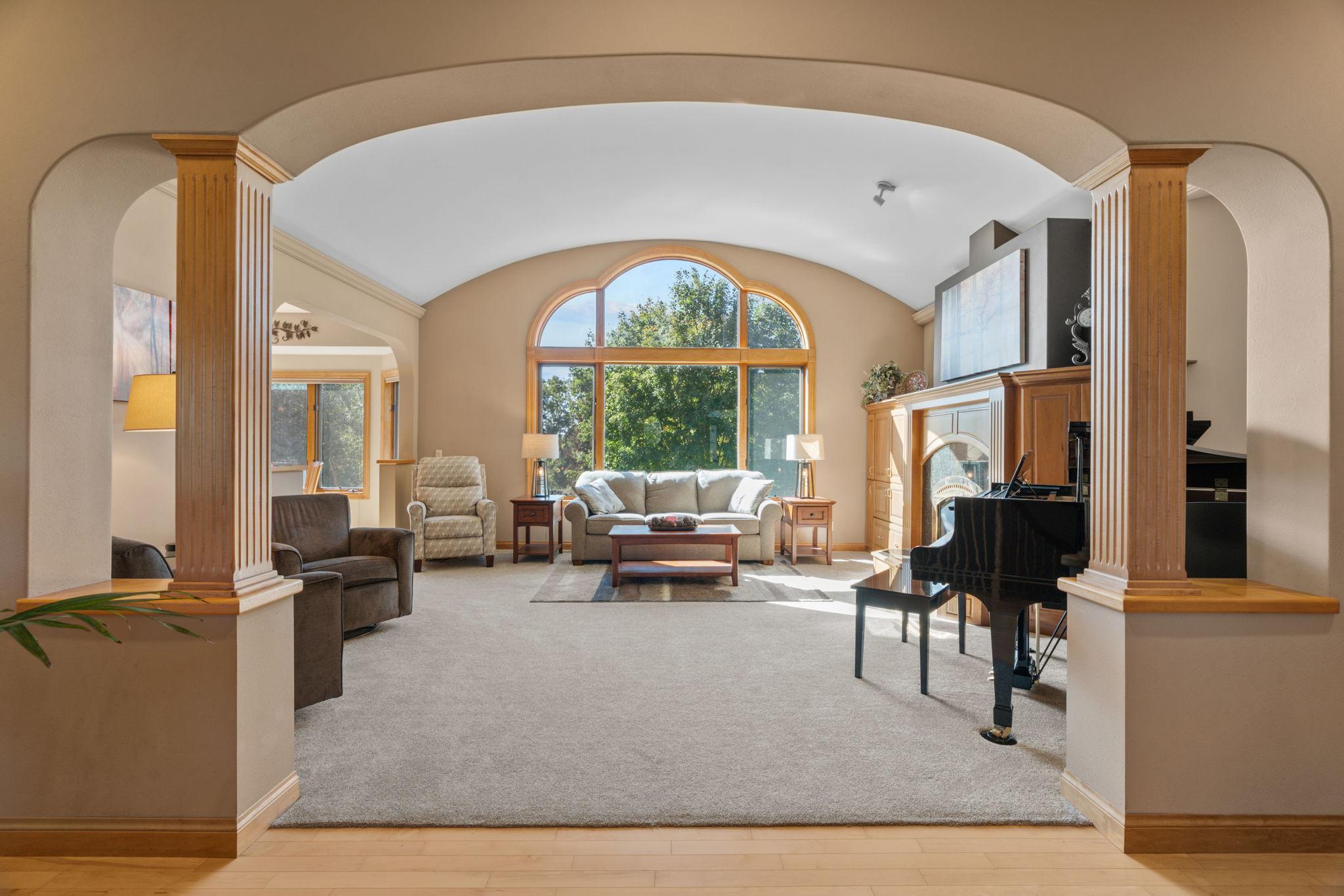 26-web-or-mls-1006 105th St W-26.jpg