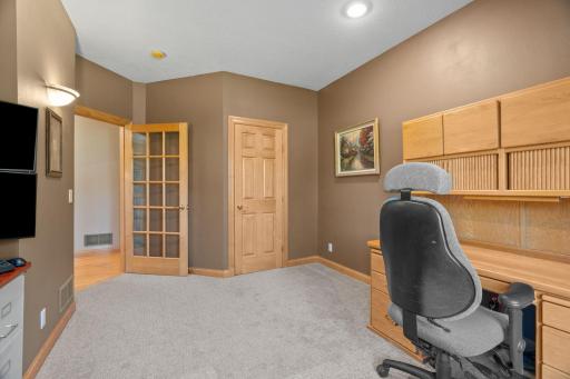 1006 105th Street W, Inver Grove Heights, MN 55077