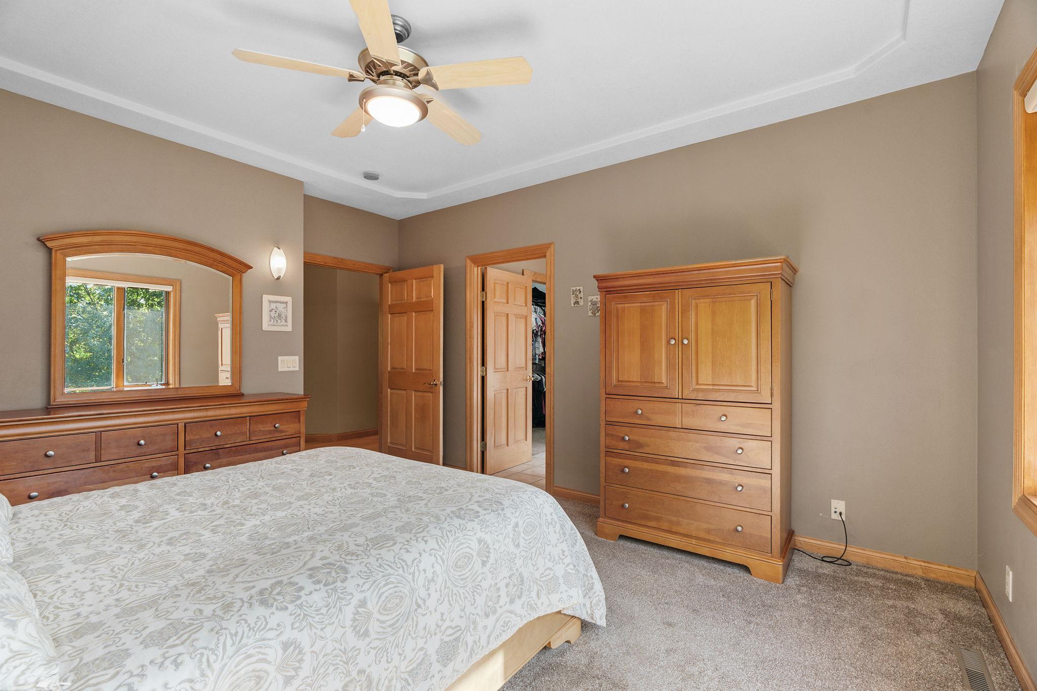 51-web-or-mls-1006 105th St W-51.jpg