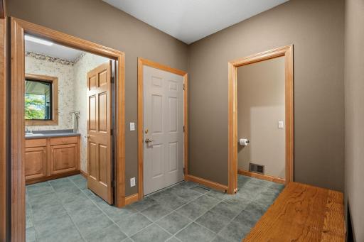 1006 105th Street W, Inver Grove Heights, MN 55077