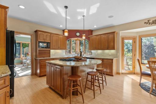 1006 105th Street W, Inver Grove Heights, MN 55077