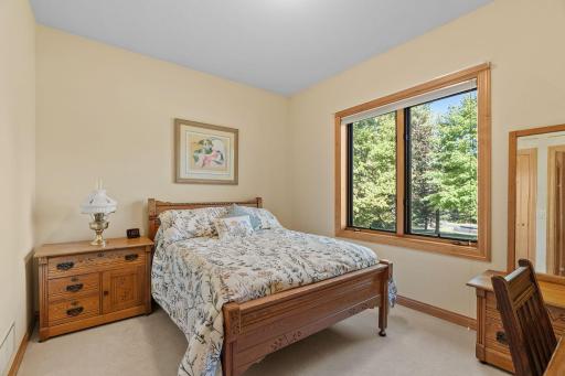 1006 105th Street W, Inver Grove Heights, MN 55077