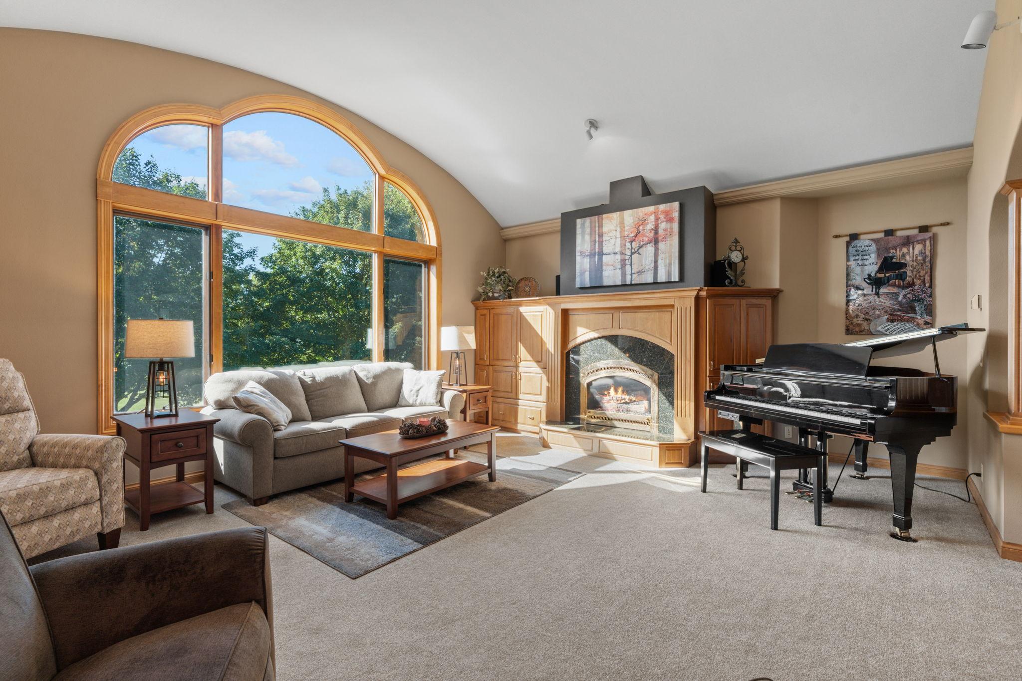 28-web-or-mls-1006 105th St W-28.jpg