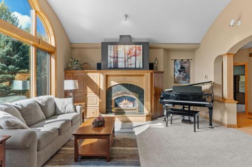 1006 105th Street W, Inver Grove Heights, MN 55077