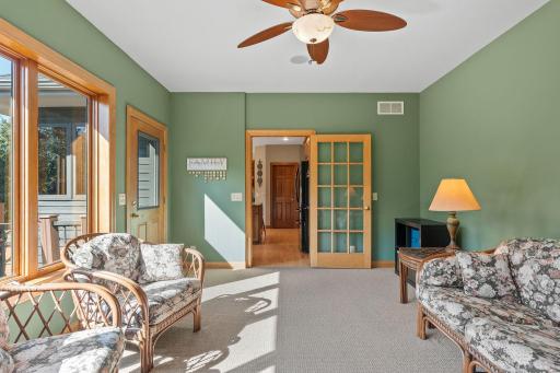 1006 105th Street W, Inver Grove Heights, MN 55077