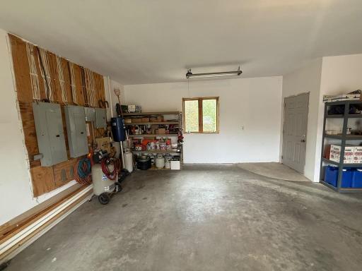 1006 105th Street W, Inver Grove Heights, MN 55077